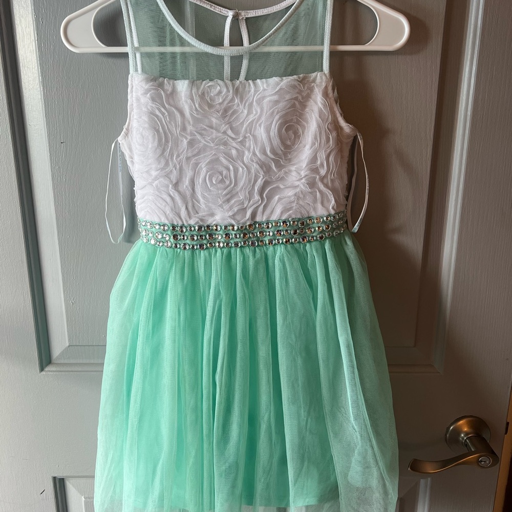 Slightly used Sequin Hearts Girls dress sz 10